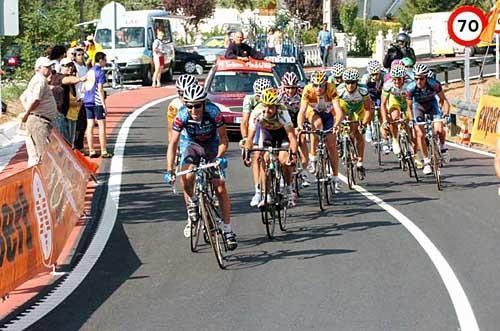 Joseba Beloki (Liberty Seguros) brings home the group maillot oro.