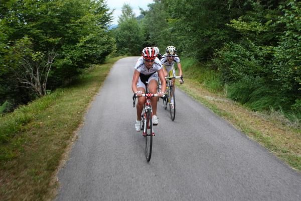 After attack and counter-attack, GC contender, Olga Zabelinskaya (Safi-Pasta Zara) leads Judith Arndt (HTC - Columbia Women) and Edita Pucinskaite (Gauss Rdz Ormu)