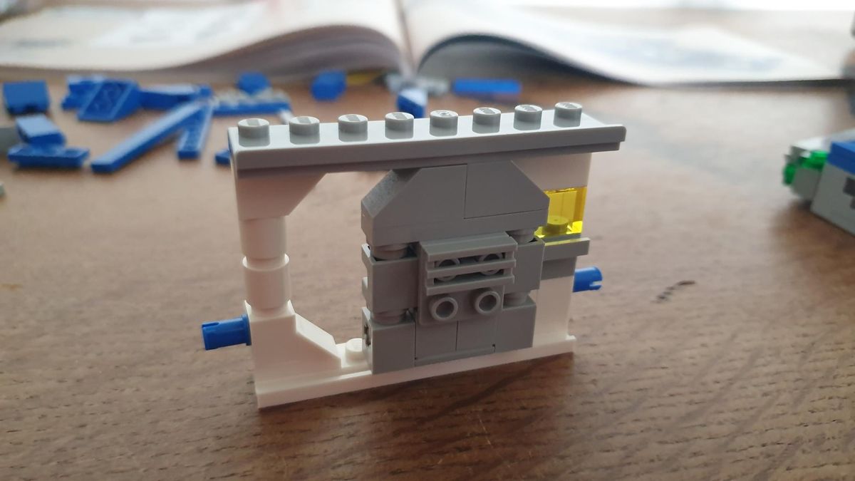 Lego Icons Galaxy Explorer 10497 airlock
