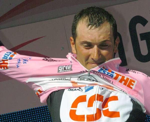 Ivan Basso (CSC) puts on pink again