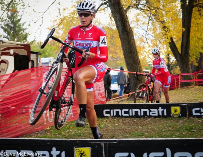 Meredith Miller (Cal Giant Berry Farms/Specialized) running barriers in third place