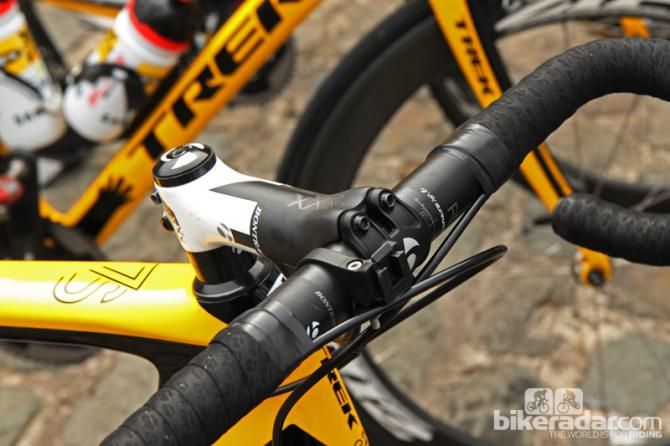 Bontrager's Race XXX Lite carbon fiber stem and Race Lite VR aluminum bar for MTN-Qhubeka's Youcef Reguigui.