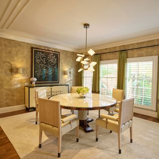 dining room with round table and chairs