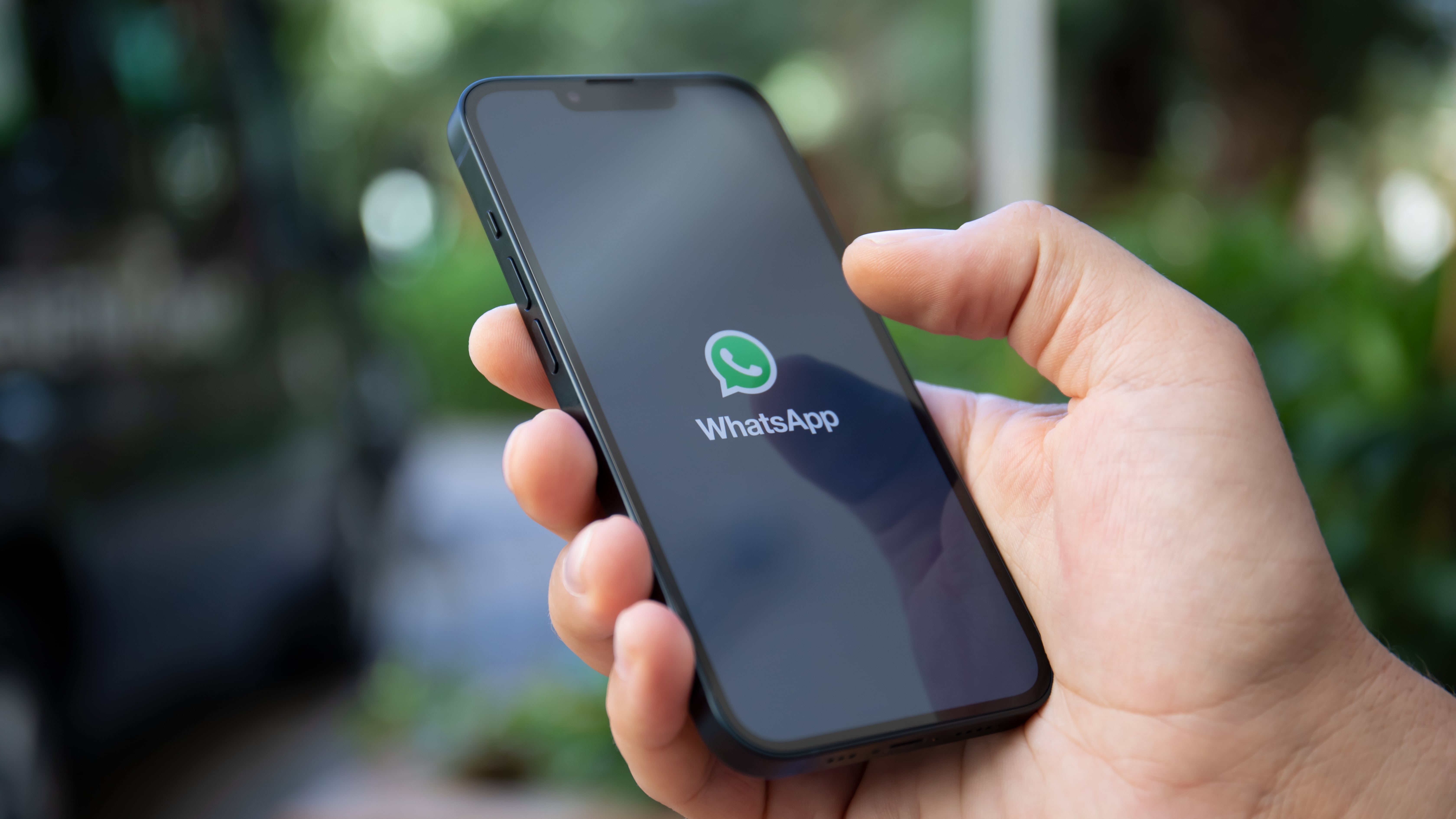 The Latest WhatsApp Beta Is Teasing A Much requested Messaging Feature 