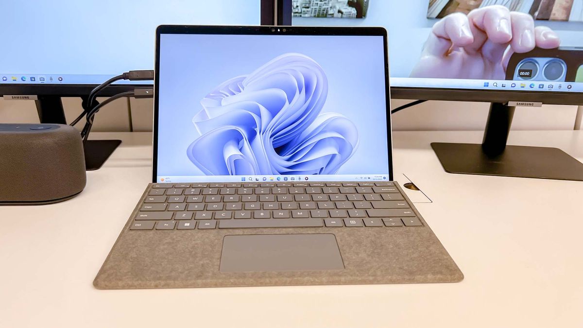 Ipad Pro 2022 Vs Microsoft Surface Pro 9: Which Tablet Is Right For You 