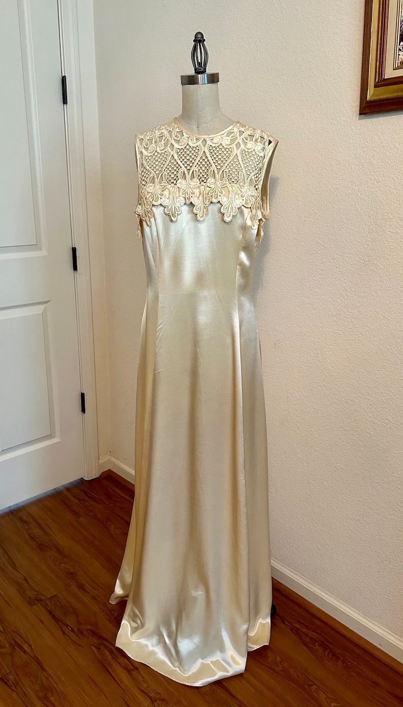 Vintage Jessica McClintock, Cream Satin Lace Wedding Dress