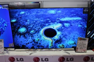 LG 65SJ850V Super UHD TV + LG Soundbar