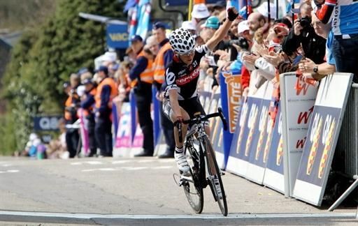 Emma Pooley wins the women's Fleche Wallonne.