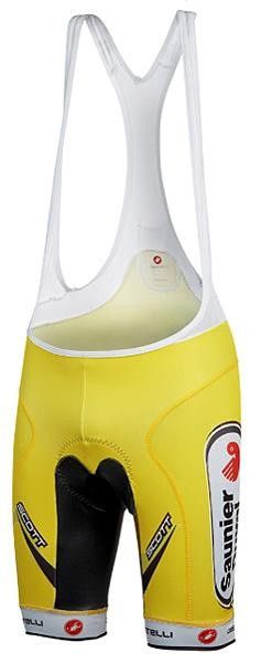 Super narrow and widely-set bib straps combine with the low-cut front to provide a light and airy feel.