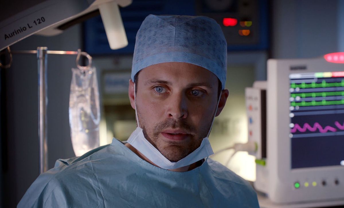 James Anderson plays Oliver Valentine in Holby City