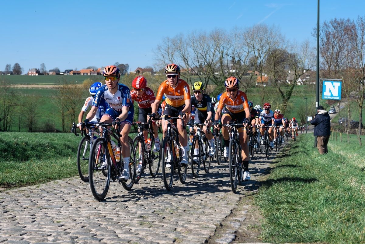 The Boels Dolmans team controlling the front of the race