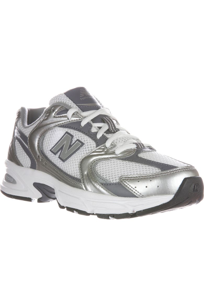 Gender Inclusive 530 Sneaker