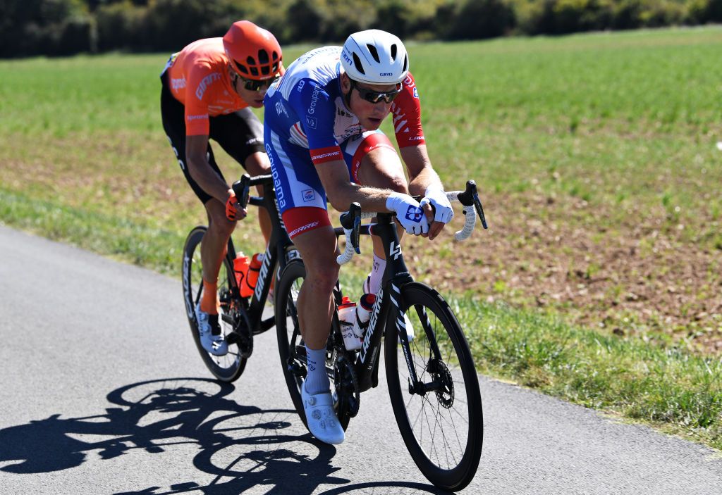 SAINTMARTINDERE FRANCE SEPTEMBER 08 Michael Schar of Switzerland and CCC Team Stefan Kung of Switzerland and Team Groupama FDJ Breakaway during the 107th Tour de France 2020 Stage 10 a 1685km stage from ile dOleron Le Chateau dOleron to ile de Re Saint Martin de Re TDF2020 LeTour on September 08 2020 in Saint Martin de Re France Photo by Tim de WaeleGetty Images