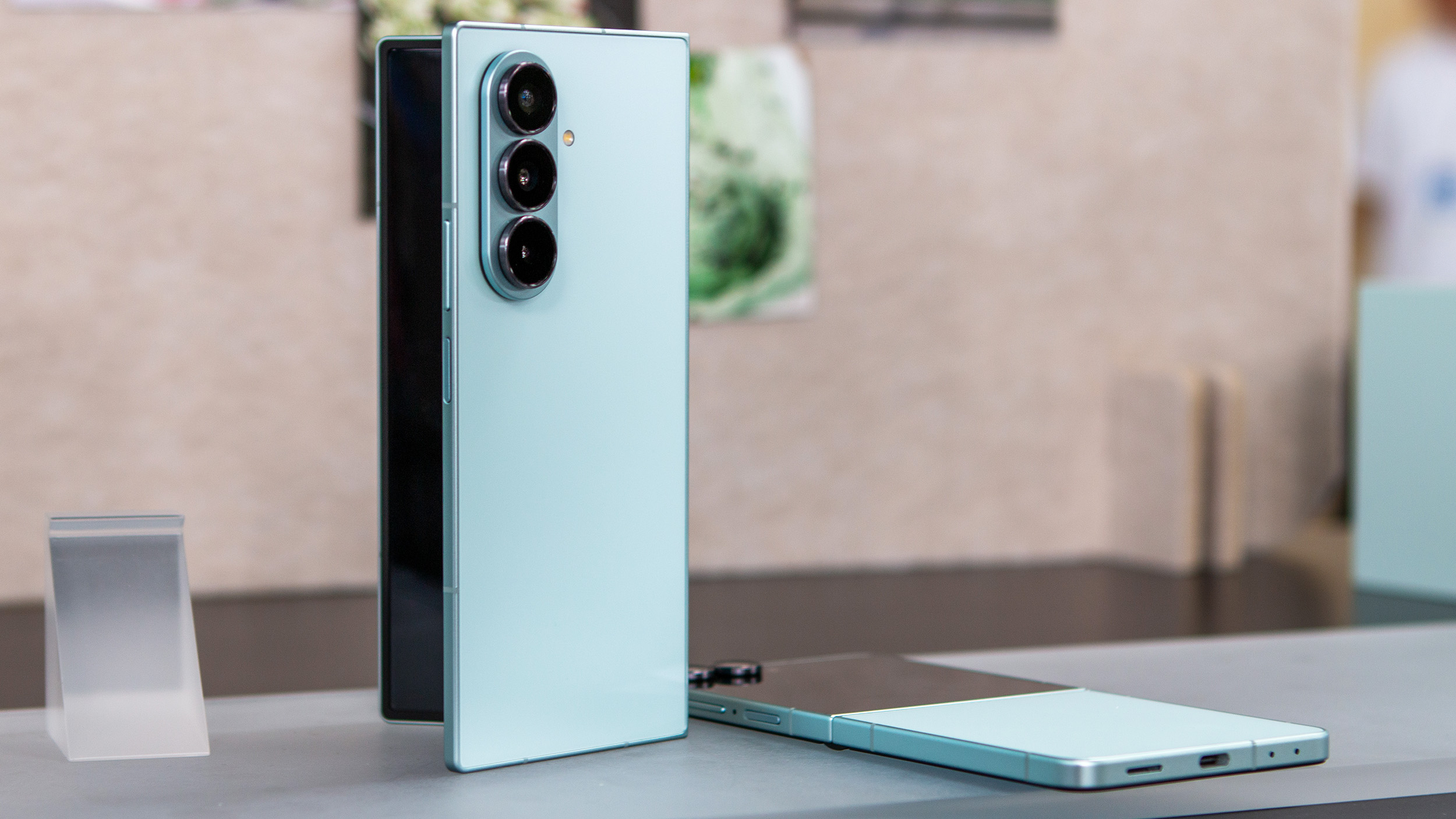 Samsung Galaxy Z Fold 7 and Flip 7 in Mint