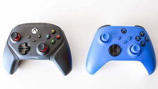 HyperX Clutch Gladiate vs Xbox Wireless Controller comparison