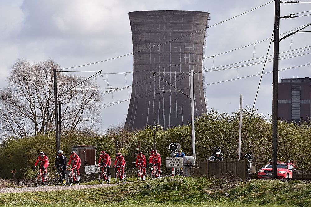 Katusha recon the Paris-Roubaix cobbles