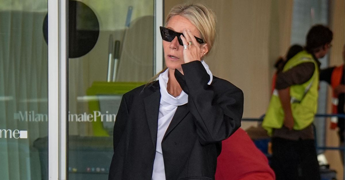 Gwyneth Paltrow Perfected Airport Styling in Capri Pants and Loafers