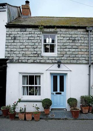 Exterior of coastal cottage in Port Isaac