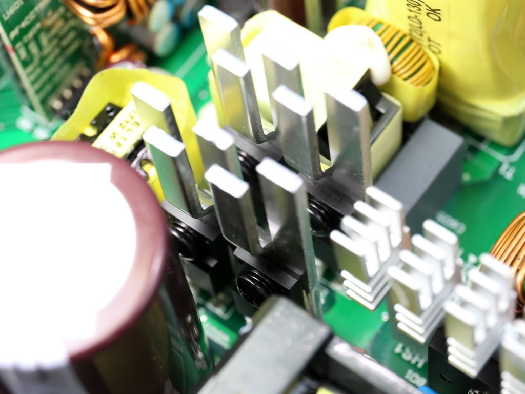 Seasonic SSR-750FX Teardown