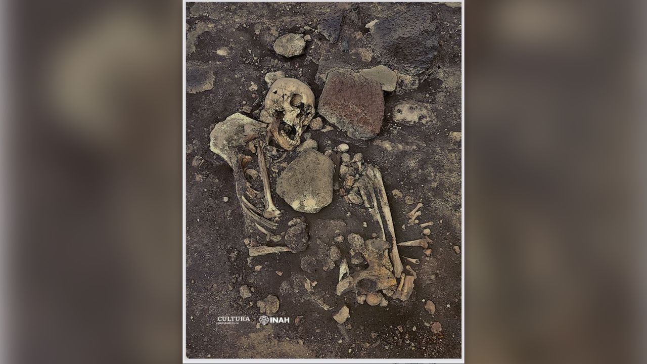 Burial from the Palace of Cort&eacute;s iof a Tlahuica woman.