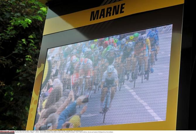 Michal Kwiatkowski on the attack on the big screen