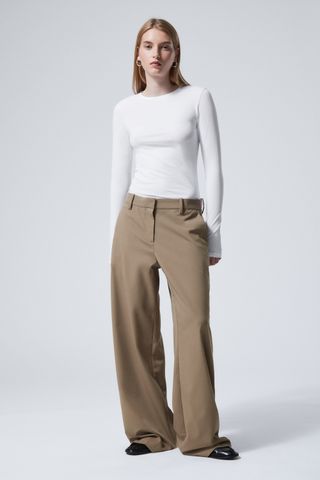 Low-Waisted Loose Fit Suit Trousers