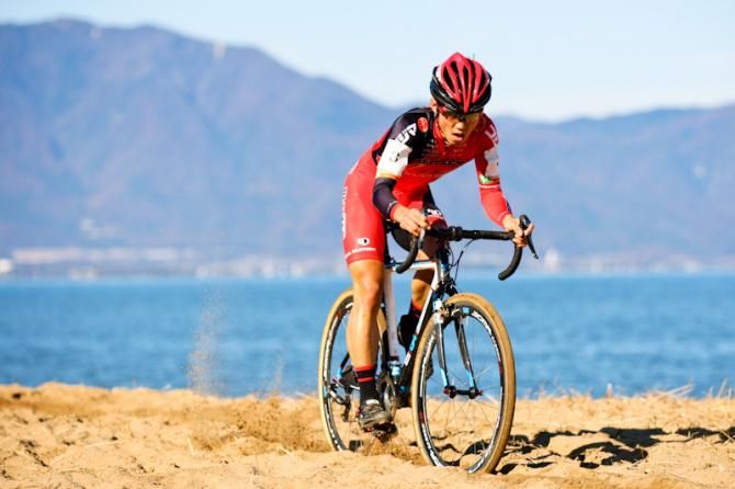 Masanori Kosaka rides in sixth