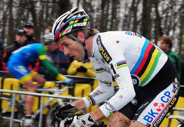 World Champion Niels Albert riding some S-turns.