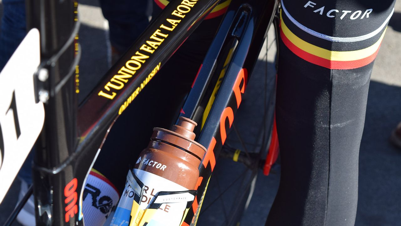 The Factor ONE has the unusual split down tube design, also seen on the company's time trial model