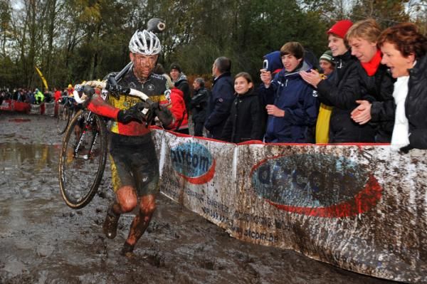 Nys goes on the run