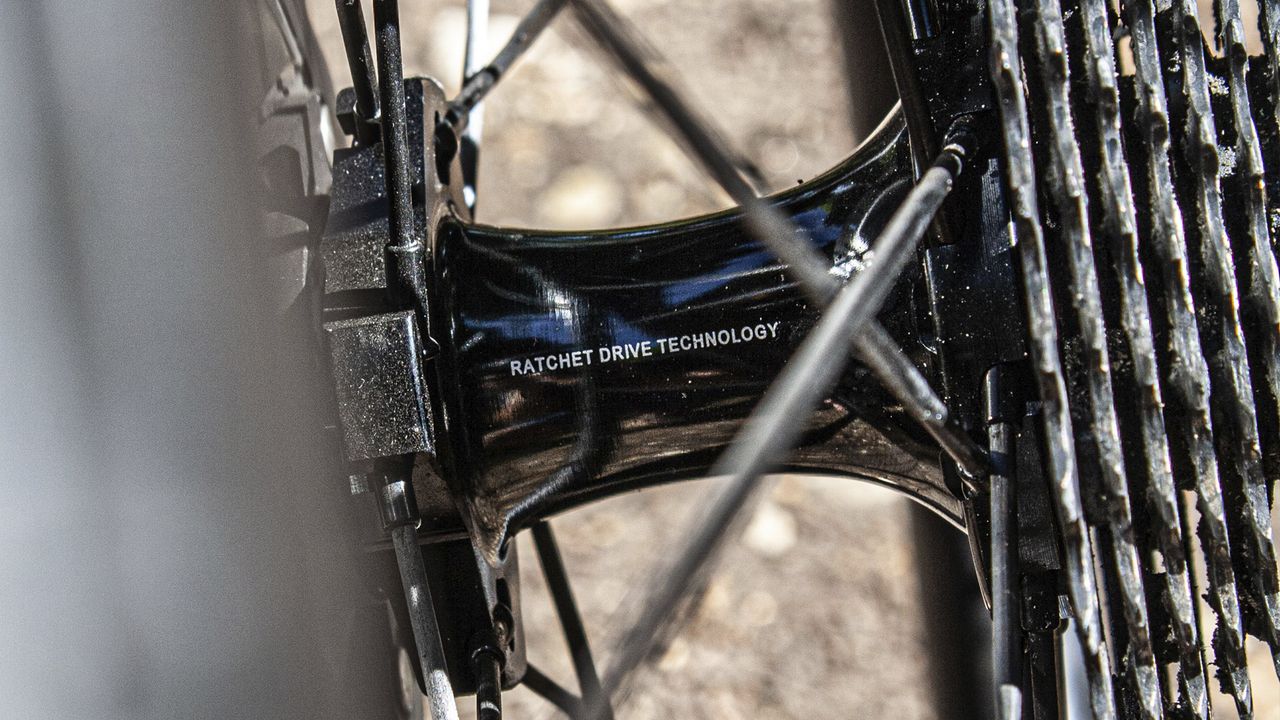 Scribe Elan Wide+ 32-D Carbon Spoke wheelset