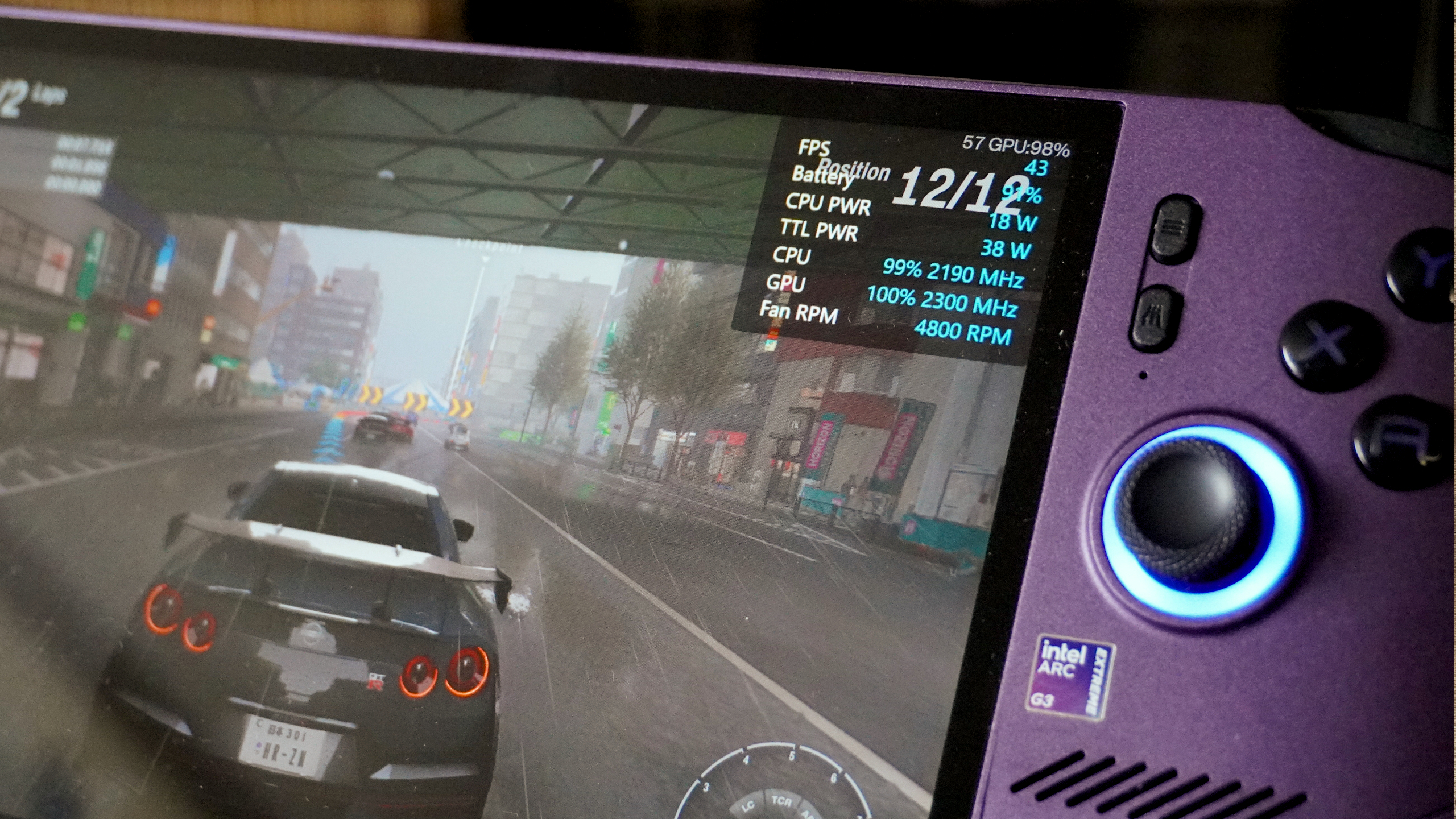 Asus ROG Xbox Ally X20 vs MSI Claw 8 EX AI+