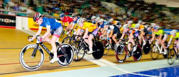 Emily Kay sits comfortably in the pack in the Future Stars 5K Scratch
