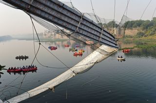 Collapsed bridge in India's Gujarat state