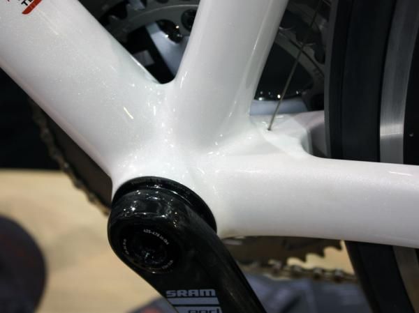 Crumpton's Corsa M exemplifies the advantages of PressFit 30 with a bare carbon fiber shell that weighs next to nothing.