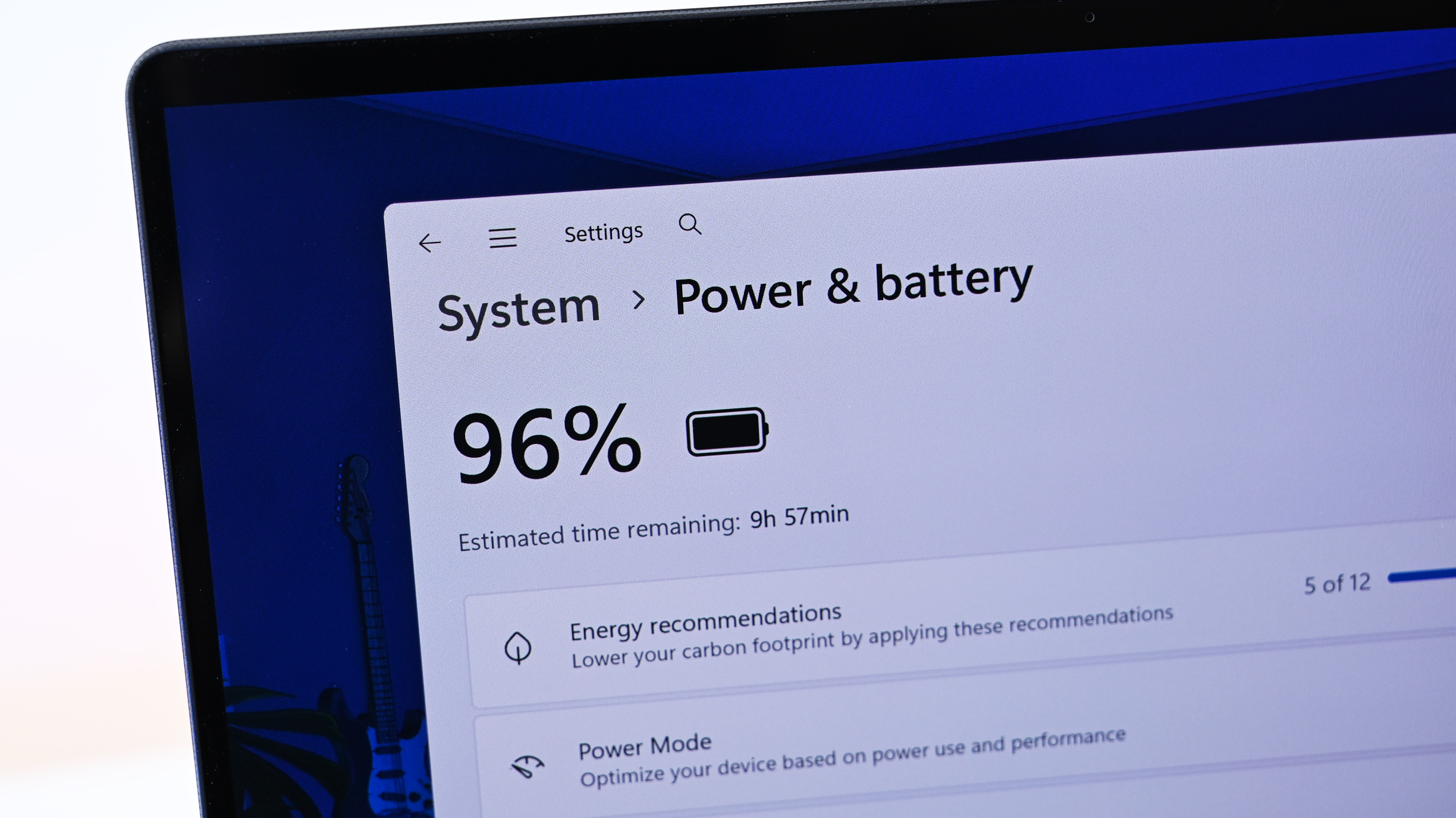 Close-up of the Windows Power &amp;amp; Battery settings screen showing 96% charge and an estimated battery life of 9 hours and 57 minutes remaining.