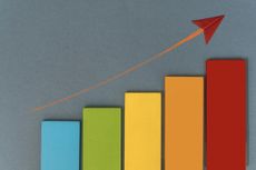 Conceptual Business Finance growth Chart still life, The direction of the moves up, The direction of the paper airplane moves up, business progress, business progress