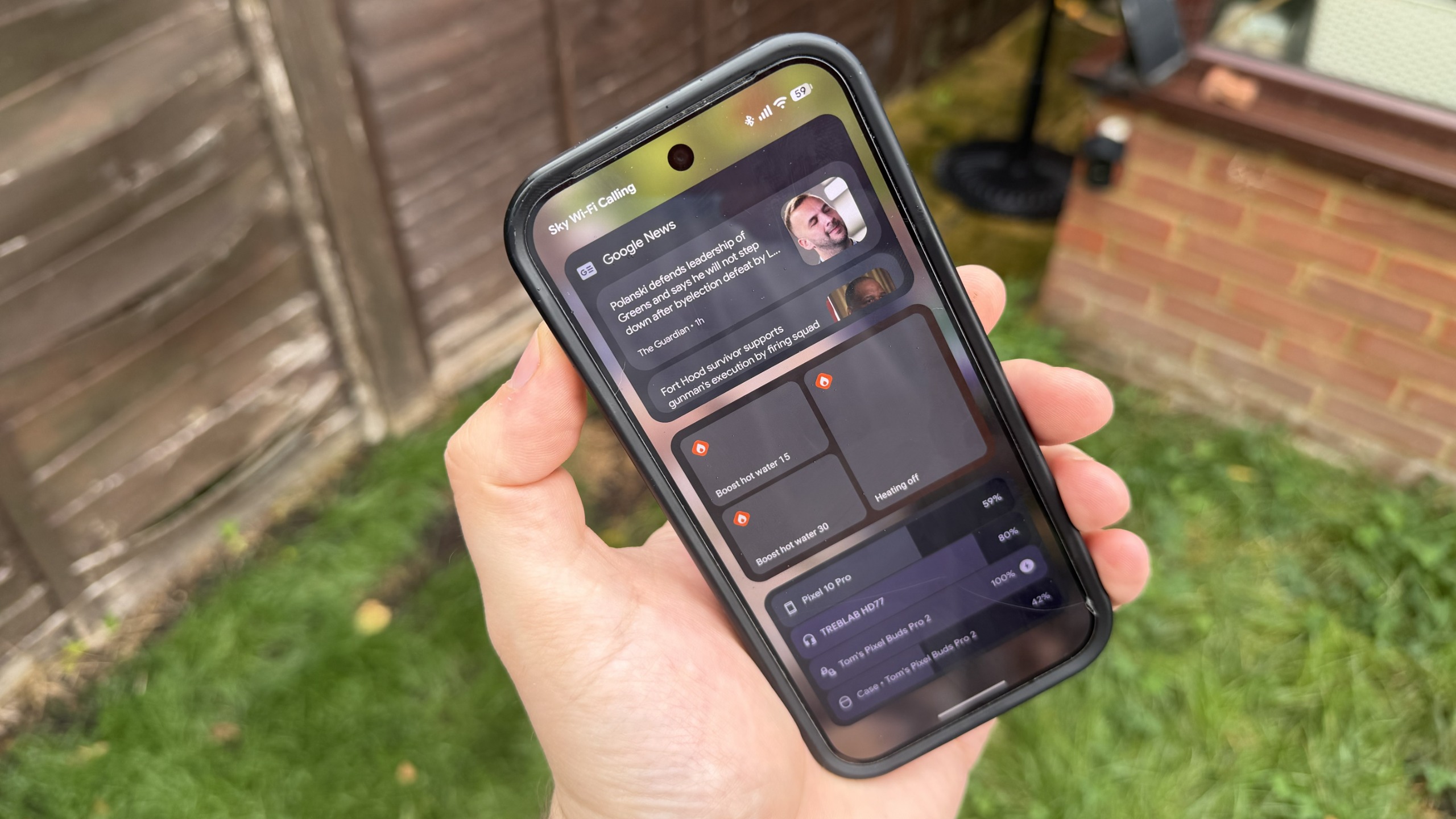 ios 27 vs android 17 lock screen widgets