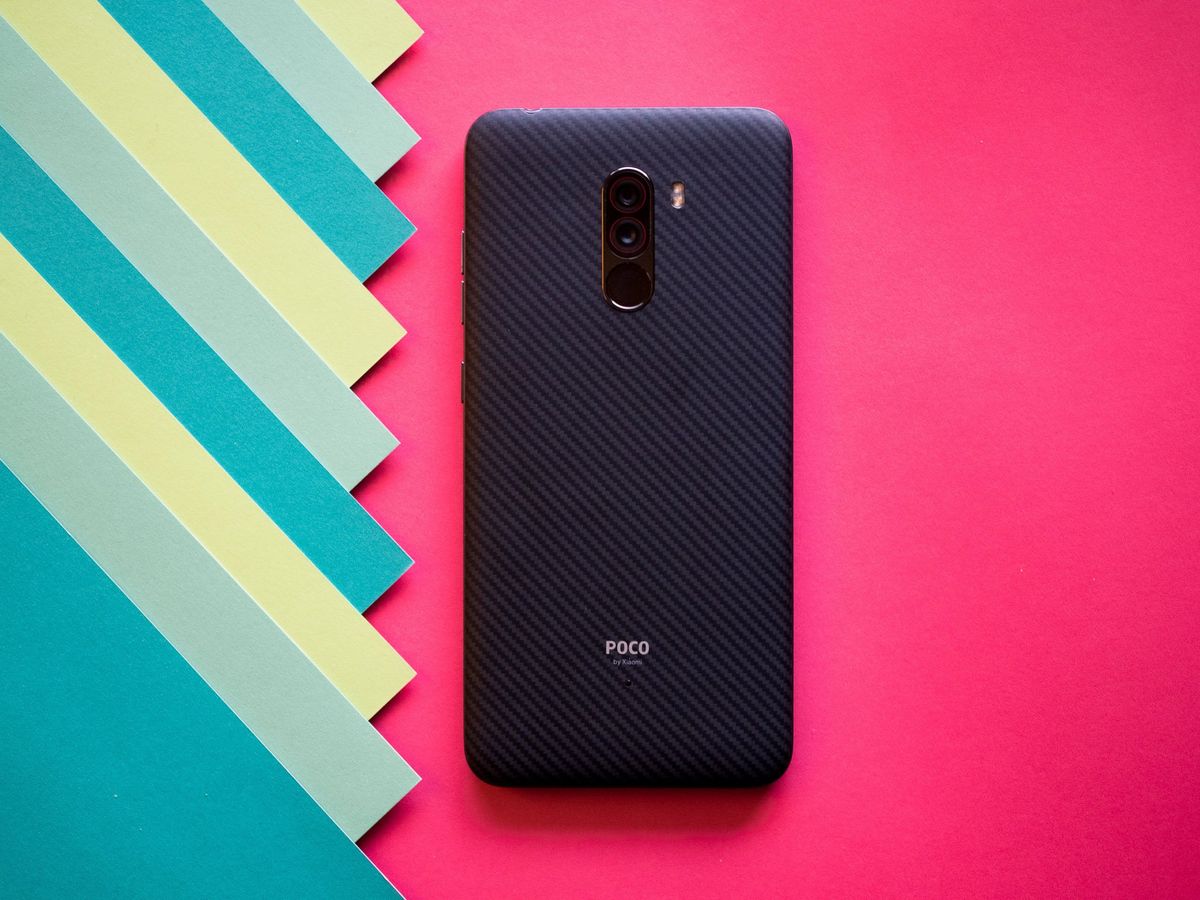 POCO F1 review 2020