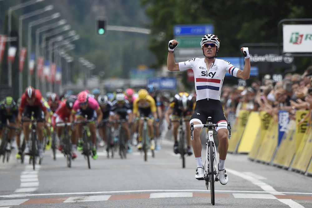 Peter Kennaugh holds off the charging field to take stage 1 of the Criterium du Dauphine.
