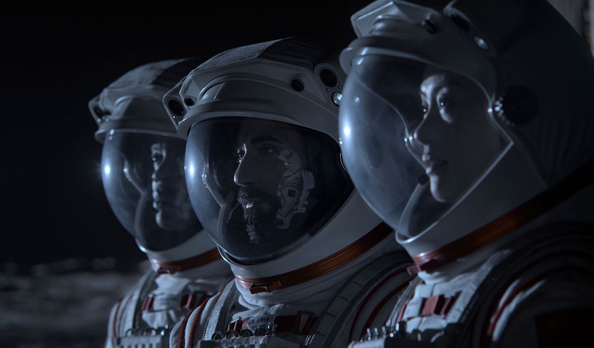 The Atlas I crew in Away on Netlfix.