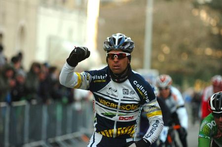 Marco Marcato (Vacansoleil-DCM) wins stage 4 of Etoile de Besseges