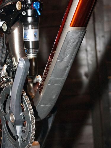 The carbon Remedy 9.9 will be built with a new impact-resistant lay-up but will also come equipped with an additional 'Carbon Armor' guard on the down tube to protect against rock strikes.