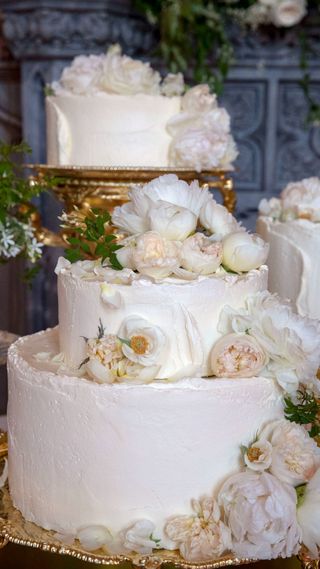 A shot of Prince Harry and Meghan Markle's wedding cake