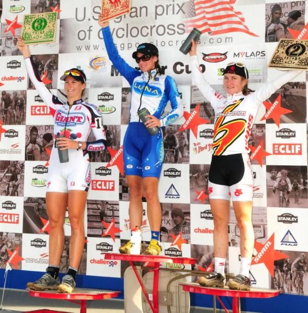 Podium (L-R): Meredith Miller (California Giant Berry/Specialized), Katerina Nash (Luna Pro Team) and Amy Dombroski (Clement-Primus Mootry).