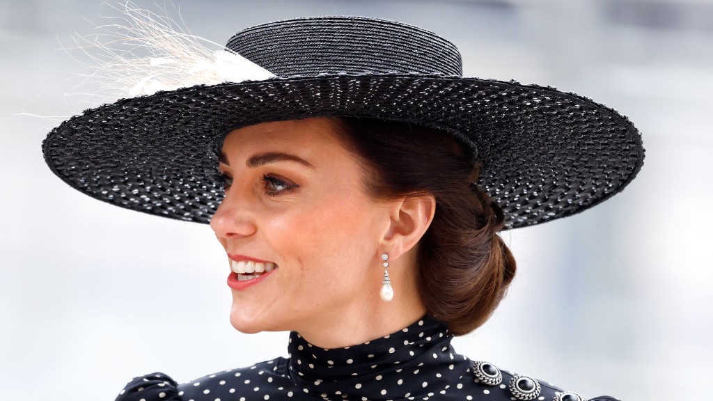 The Silent Way Kate Middleton Honored the Queen This Week | Marie Claire