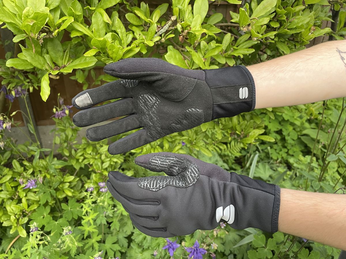 Best women’s cycling gloves Protection and comfort rolled into one