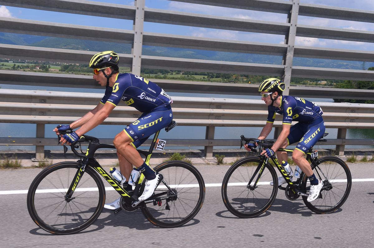 Carlos Verona and Adam Yates (Orica-Scott) on stage 12