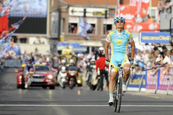 Alexandre Vinokourov (Astana) wins the 96th edition of Li&egrave;ge - Bastogne - Li&egrave;ge.