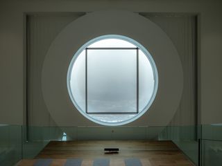 Circular window